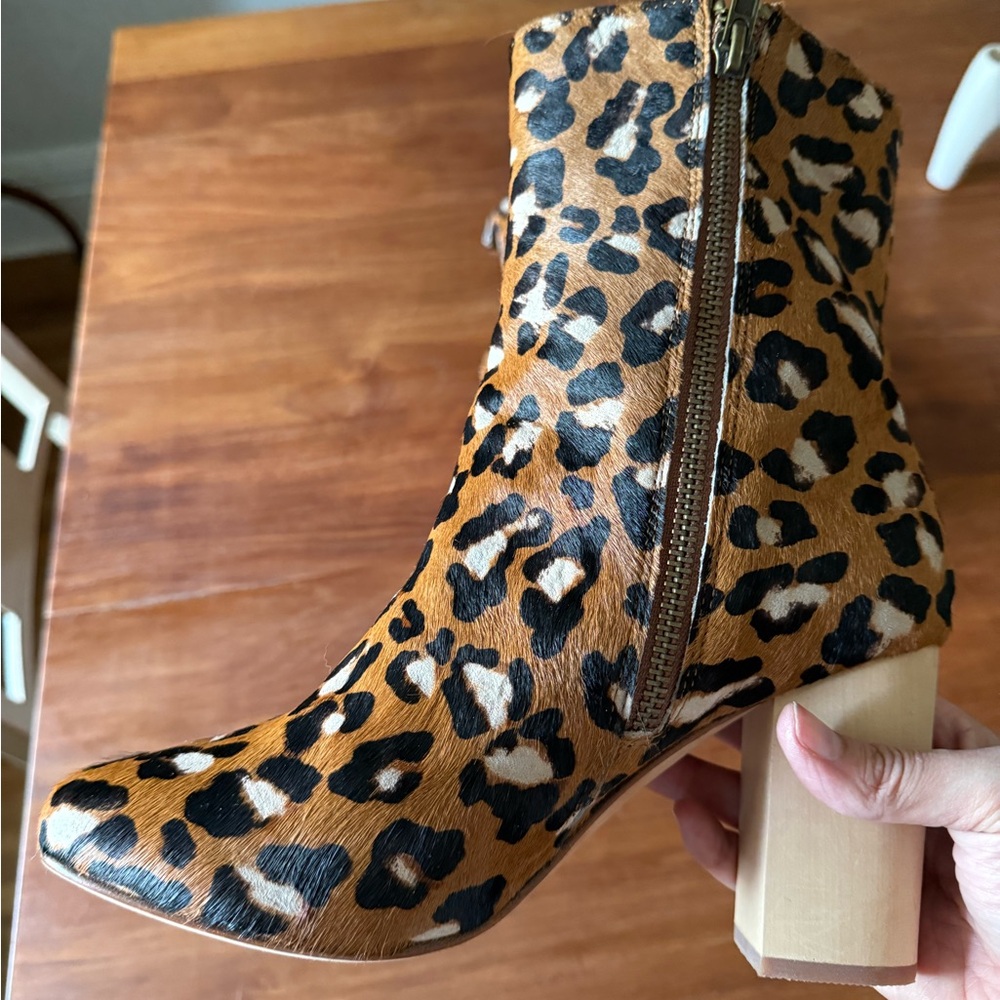 Leopard Print pony-hair textured Women's Boots - Picture 5 of 5